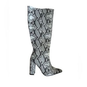 Fashion Nova Faux Snakeskin wide heeled boots Size 9
